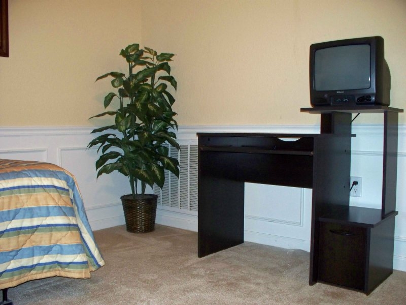 http://www.vistacayinn.com/custimages/KingsRansom20Den.JPG