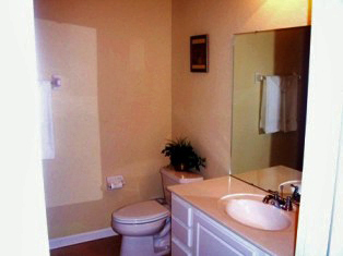 http://www.vistacayinn.com/custimages/KingsRansom22Bath2.JPG