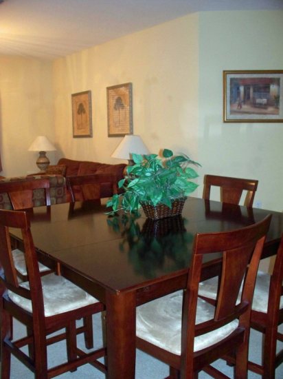 http://www.vistacayinn.com/custimages/KingsRansom23Dining.JPG