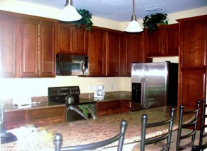 http://www.vistacayinn.com/custimages/KingsRansom28Kitchen.JPG